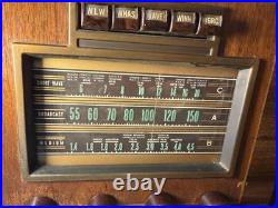 1930's Vintage Wooden tabletop Radio Westinghouse W-R-288. Tested. Works
