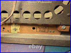 1930's Vintage Wooden tabletop Radio Westinghouse W-R-288. Tested. Works