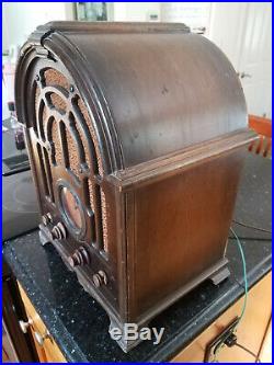 1933 1934 Antique Vintage RCA Model 121 cathedral Tube Radio Free shipping
