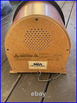 1933 MCA Universal Vintage Radio Tested And Works
