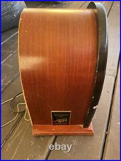1933 MCA Universal Vintage Radio Tested And Works
