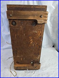 1938 Truetone Model D719 Vintage AM 4 Tube Radio Wood Cabinet Restorative