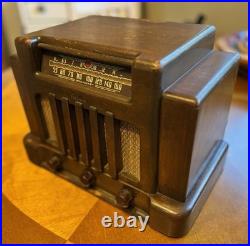 1940 Addison A5 Courthouse Antique Vintage Retro Tube Radio