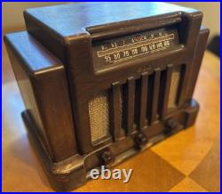 1940 Addison A5 Courthouse Antique Vintage Retro Tube Radio