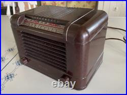 1940 RCA VICTOR Vintage Bakelite Foreign Correspondent 14X Radio