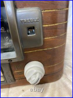 1940 Zenith Radio Model 6S439, Vintage Tabletop Tube Radio