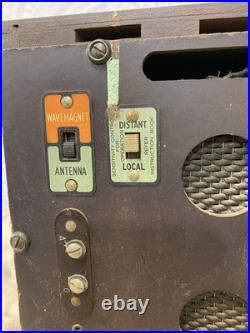 1940 Zenith Radio Model 6S439, Vintage Tabletop Tube Radio