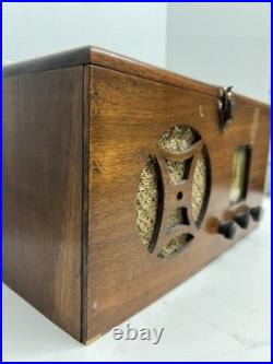 1940's Vintage Meissner Wooden Tube Radio Model K9 10-1199