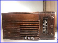 1940s Vintage Philco Tube Radio and Record Player, Wooden Case, Model 46-1203