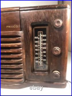 1940s Vintage Philco Tube Radio and Record Player, Wooden Case, Model 46-1203 1940s Vintage Philco Tube Radio and Record Player, Wooden Case, Model 46-1203