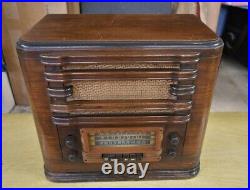 1941-42 Antique Table Top Tube Radio, Sears Silvertone Radionet Model #7038