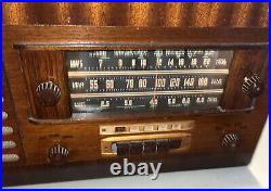 1941 Vintage General Electric J-64 Shortwave Tube Radio Works? Some? Veneer Off