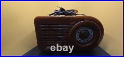 1945 FADA 1000 BULLET CATALIN RADIO Rare Butterscotch Turns On Light Works