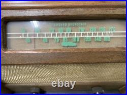 1946 Gilfillan Radio Model 66-A Vintage Tube AM Radio Claro Walnut Cabinet