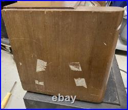 1946 Gilfillan Radio Model 66-A Vintage Tube AM Radio Claro Walnut Cabinet 1946 Gilfillan Radio Model 66-A Vintage Tube AM Radio Claro Walnut Cabinet