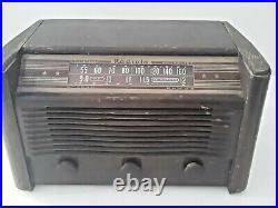 1946 Vintage RCA Radiola Model 61-5 AM SW SHORT WAVE Tooden Wood table Radio
