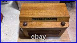 1947-1948 Antique tube AM radio Electrohome model PU1-4516 1947-1948 Antique tube AM radio Electrohome model PU1-4516
