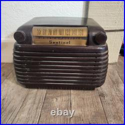 1947 Vintage Sentinel radio, Bakelite model 314 Works great