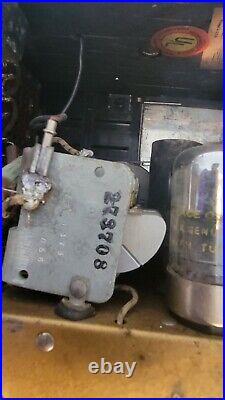 1947 Vintage Zenith Model 8G005Y Trans Oceanic Radio Tested and Working