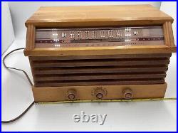 1948 Vintage Bendix Aviation 301 Tube Tabletop Am Radio Bakelite Knobs Backlight