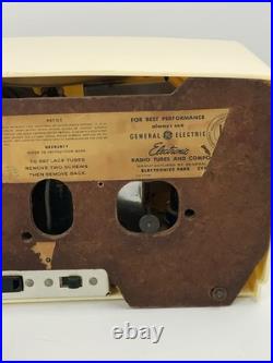 1950's Vintage GE model 518 AM alarm clock tube radio