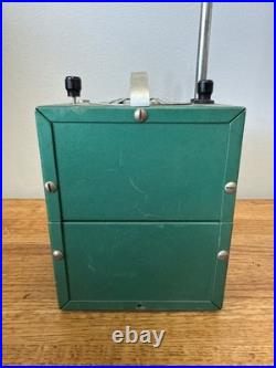 1950s Vintage DARB Holiday Bicycle Radio Portable Tube Radio Green UNTESTED