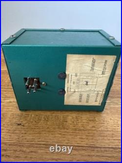 1950s Vintage DARB Holiday Bicycle Radio Portable Tube Radio Green UNTESTED