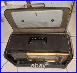 1950s Zenith Trans-Oceanic 600 Tube Radio Shortwave AM Powers On Works Vintage