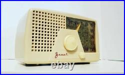 1951 Jewel 956 Ivory Plaskon AM Vintage Tube Radio Excellent 1951 Jewel 956 Ivory Plaskon AM Vintage Tube Radio Excellent