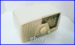 1951 Jewel 956 Ivory Plaskon AM Vintage Tube Radio Excellent 1951 Jewel 956 Ivory Plaskon AM Vintage Tube Radio Excellent