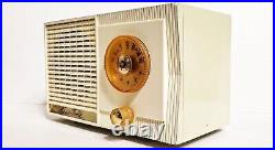 1952 Kres-Tone 462 Atomic AM Tube Radio Vintage White