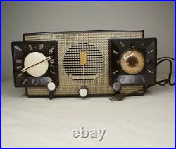 1952 Zenith Model J733 Vintage Tube AM-FM Clock Radio for RESTORATION Works