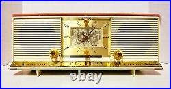 1959 Silvertone 9029 Pink Plastic Vintage AM Tube Clock Radio Excellent