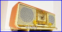 1959 Silvertone 9029 Pink Plastic Vintage AM Tube Clock Radio Excellent