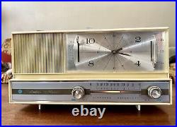 1960's Silvertone Tube Clock Radio 3042 White Restored Working See Video Demo