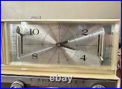 1960's Silvertone Tube Clock Radio 3042 White Restored Working See Video Demo