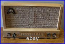 1962 Vintage Hoffman AM vacuum tube radio Model MW-601 in working condition