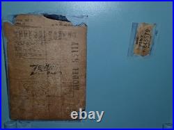 1 Day Sale Vtg Blue Zenith Racetrack Vac Tube Radio Model No. H511-Y Tested 1 Day Sale Vtg Blue Zenith Racetrack Vac Tube Radio Model No. H511-Y Tested