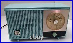 #2 Vintage Zenith AM Tube Radio S56957 Blue