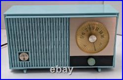 #2 Vintage Zenith AM Tube Radio S56957 Blue