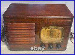 ANTIQUE VINTAGE 1930s EMERSON / INGRAHAM WOOD TABLE RADIO model BF204