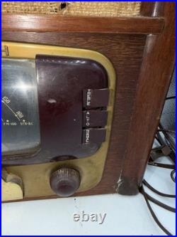 ANTIQUE VTG RARE ZenithMODEL 8H832 TUBE RADIO
