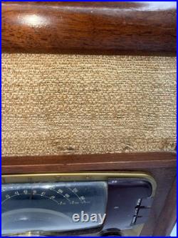 ANTIQUE VTG RARE ZenithMODEL 8H832 TUBE RADIO