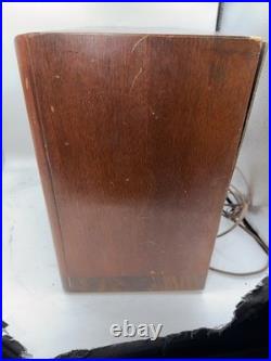 ANTIQUE VTG RARE ZenithMODEL 8H832 TUBE RADIO