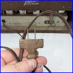 ANTIQUE VTG RARE ZenithMODEL 8H832 TUBE RADIO