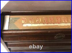 ANTIQUE Vintage RARE MINERVA MODEL W-710 TUBE RADIO IN WORKING CONDITION