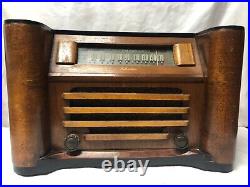 ANTIQUE Vintage RARE SILVERTONE MODEL 6051 TUBE RADIO