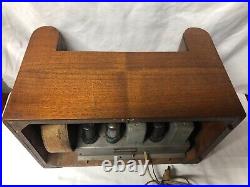 ANTIQUE Vintage RARE SILVERTONE MODEL 6051 TUBE RADIO