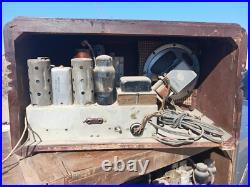 ANTIQUE Vintage RARE SILVERTONE MODEL TUBE RADIO