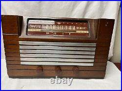 ANTIQUE Vintage RARE STEWART WARNER MODEL 9000-B TUBE RADIO